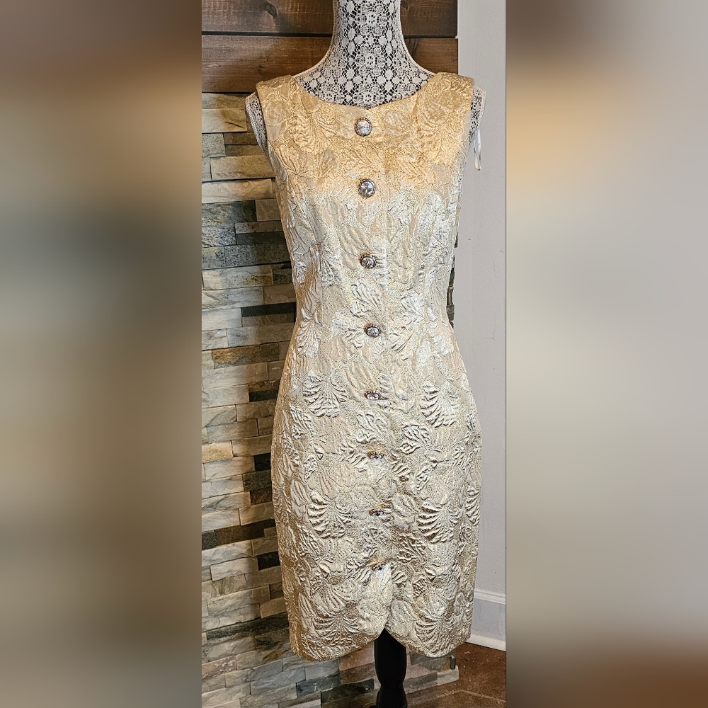 A.J. Bari Gorgeous ivory metallic dress with crystal button embellishments!